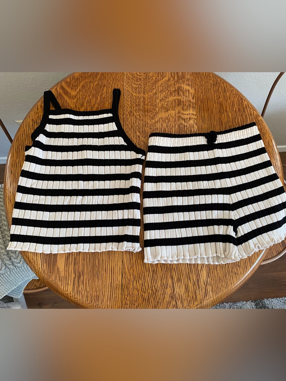 H&M Black & White Ribbed Striped Kids Matching outfit
